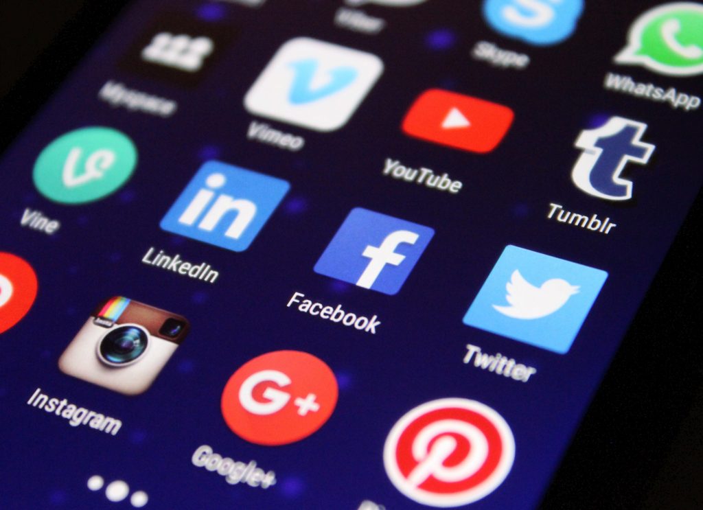 How to avoid Social Media addiction